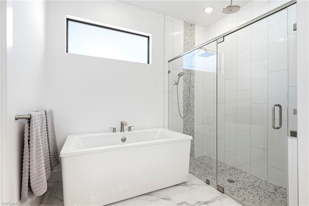 310 NW 14th St , Cape Coral, FL 33993 Photo