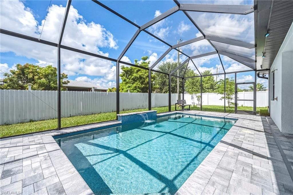 310 NW 14th St , Cape Coral, FL 33993 Photo
