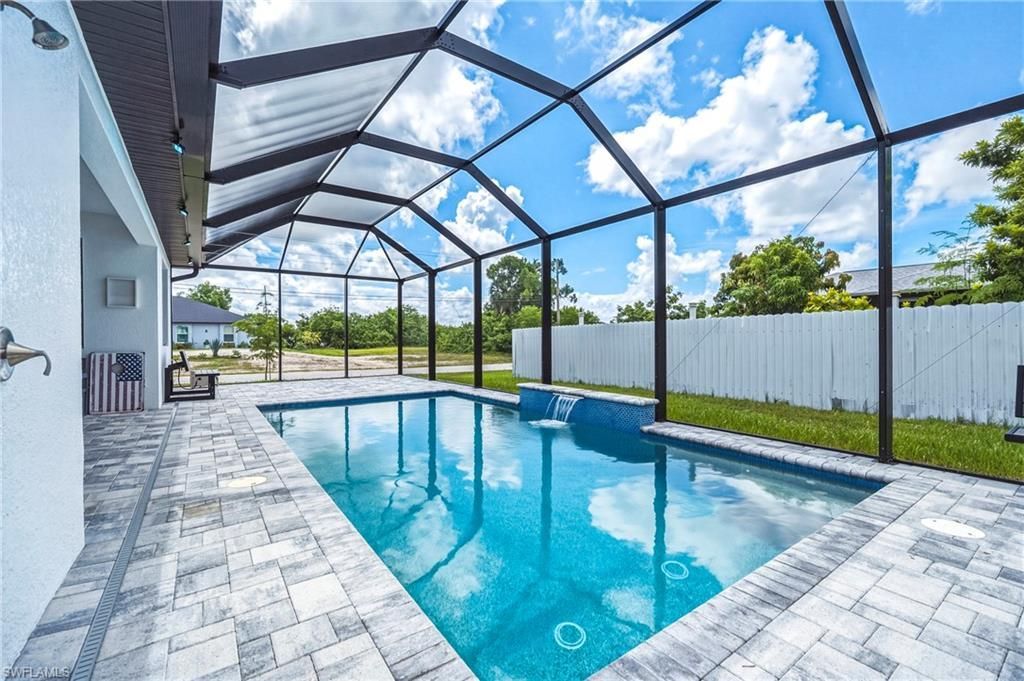 310 NW 14th St , Cape Coral, FL 33993 Photo