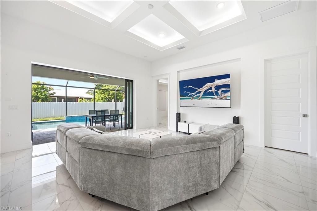 310 NW 14th St , Cape Coral, FL 33993 Photo