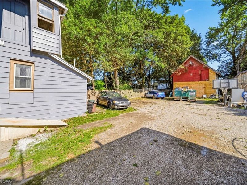305 W 53rd Street, Ashtabula, OH 44004 Photo 4