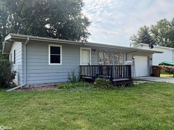 102 2nd Avenue, Audubon, IA 50025