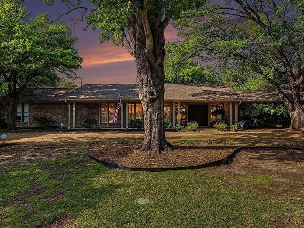 6517 Briarmeade Drive, Dallas, TX 75254