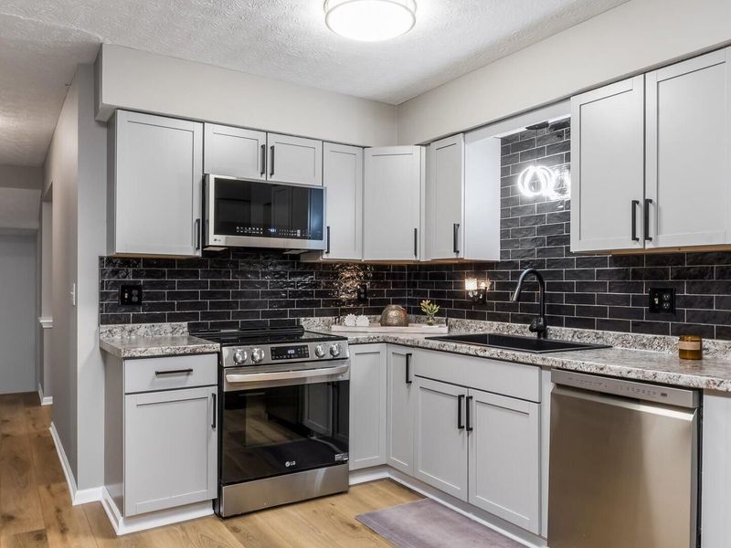 6641 Kennington Square S, Pickerington, OH 43147 Photo 11