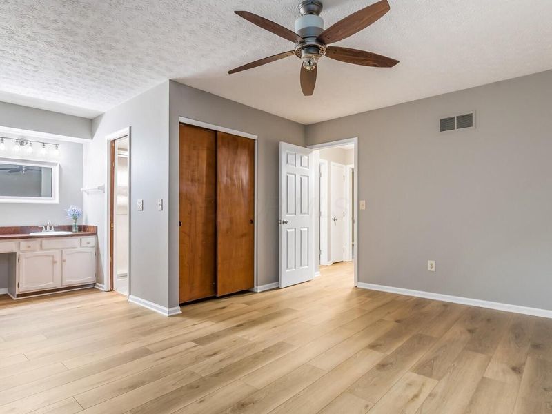 6641 Kennington Square S, Pickerington, OH 43147 Photo 23