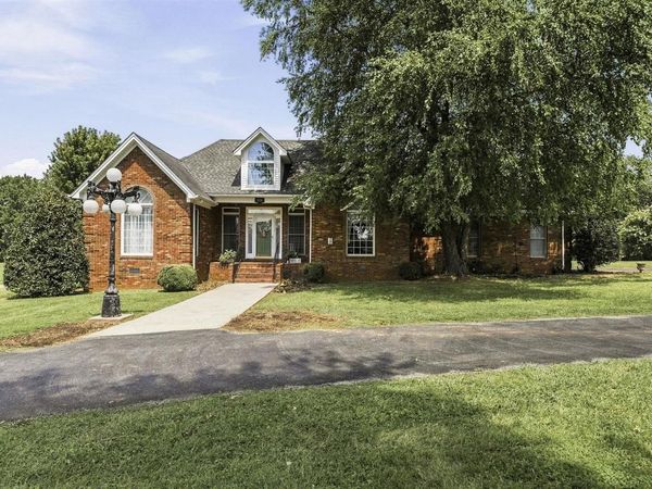 118 Little Knob Road , Smiths Grove, KY 42171