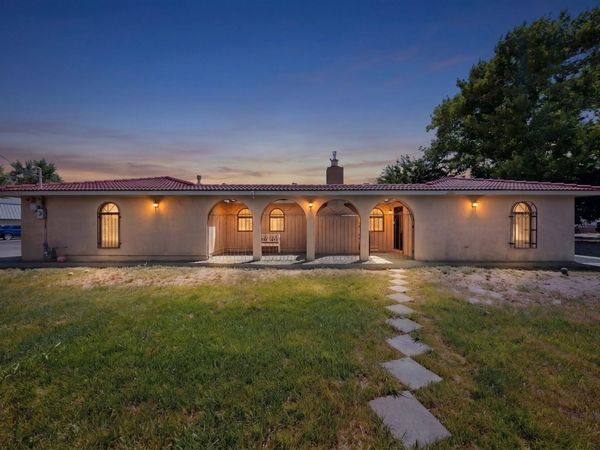 201 Sichler Road SW, Los Lunas, NM 87031
