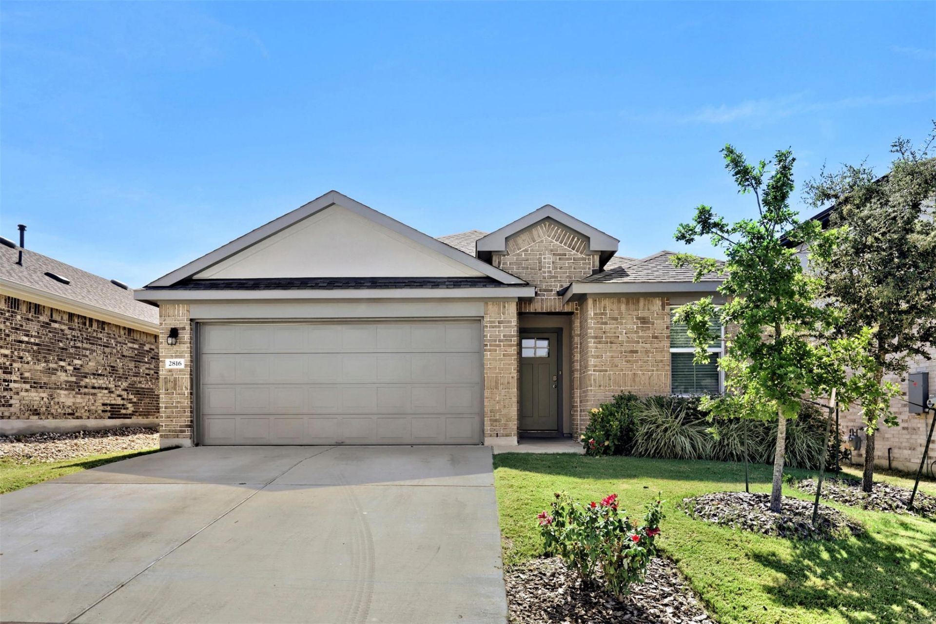 2816 Owl Head Dr, Leander, TX 78641 Main Photo