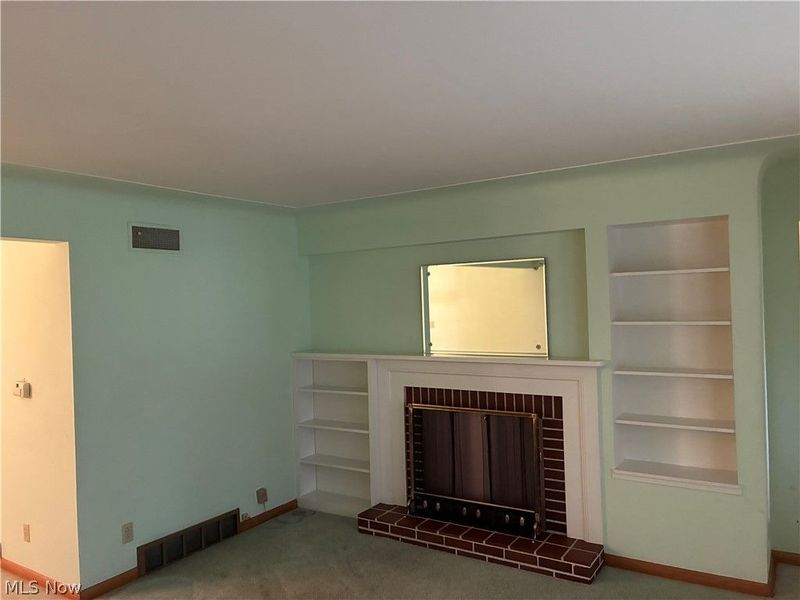 464 Catherine Street, Youngstown, OH 44505 Photo 2