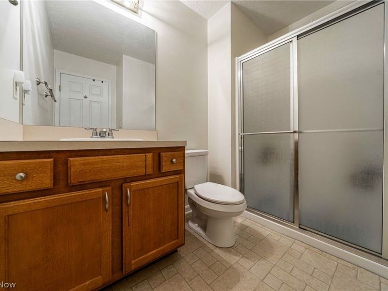 281 W Marina Parkway, Lorain, OH 44052 Photo 18