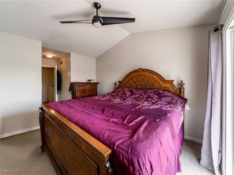 281 W Marina Parkway, Lorain, OH 44052 Photo 19