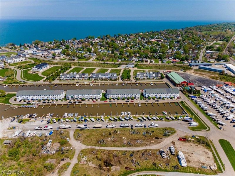 281 W Marina Parkway, Lorain, OH 44052 Photo 27
