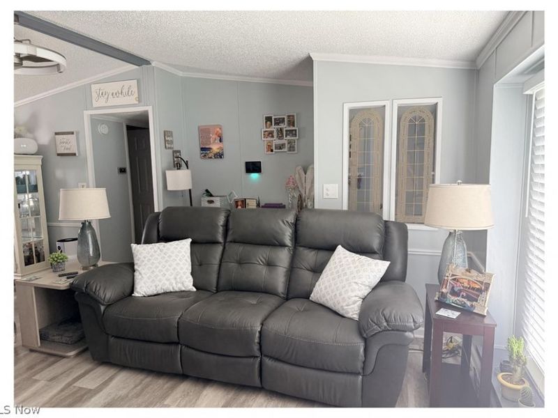 27216 Cook Rd, Unit 10, Olmsted Falls, OH 44138 Photo 16