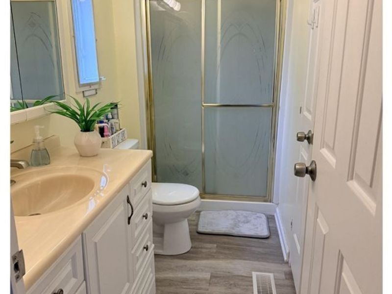 27216 Cook Rd, Unit 10, Olmsted Falls, OH 44138 Photo 18