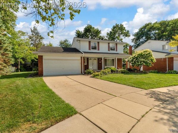 1216 Charrington Drive, Troy, Mi 48083