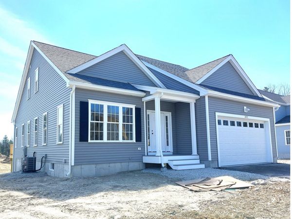 23A Crownshield, Unit 23A, Uxbridge, MA 01569
