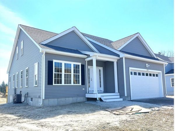 23A Crownshield, Unit 23A, Uxbridge, MA 01569