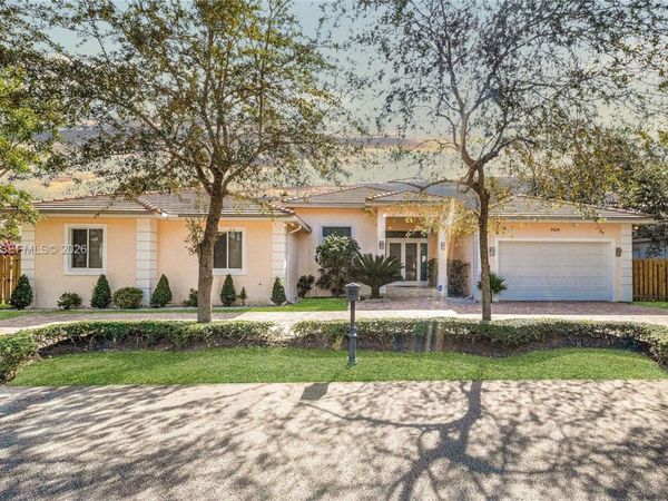 9424 SW 123rd Ter , Miami, FL 33176
