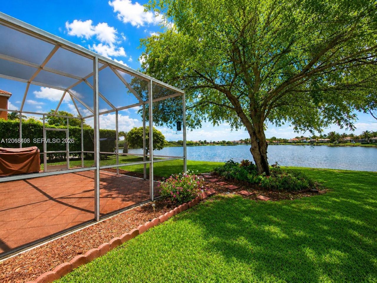 963 Falling Water Rd , Weston, FL 33326 Photo