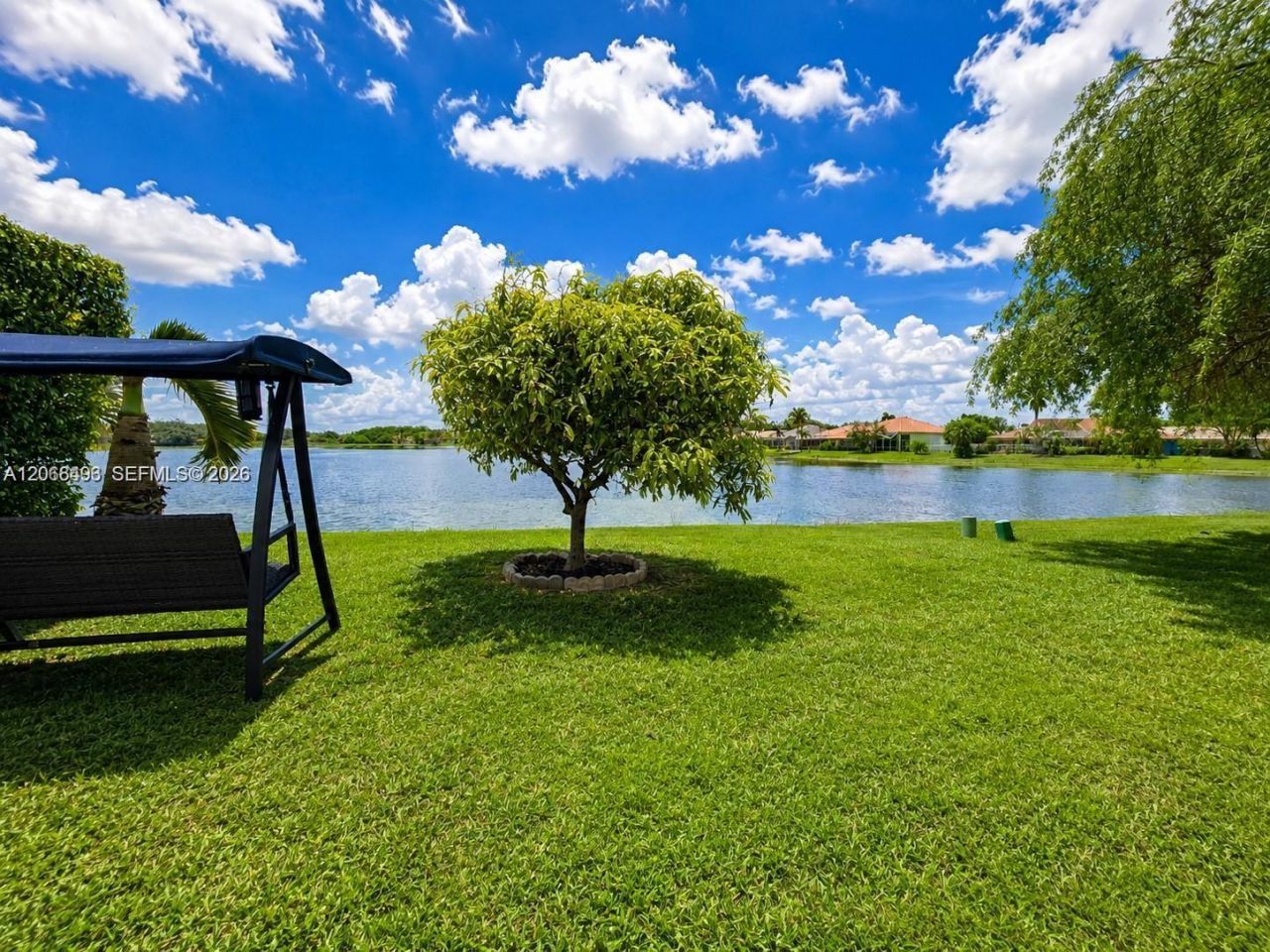 963 Falling Water Rd , Weston, FL 33326 Photo