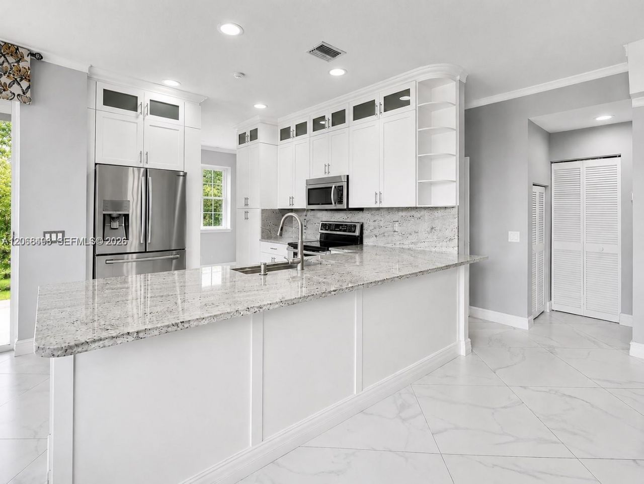 963 Falling Water Rd , Weston, FL 33326 Photo