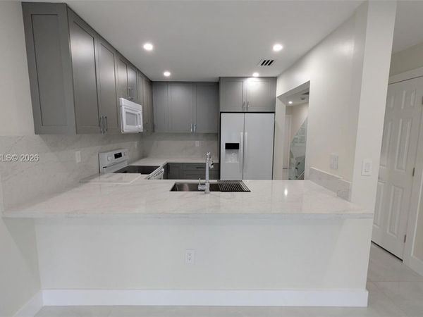 10341 SW 147th Ct Cir , Unit 14, Miami, FL 33196