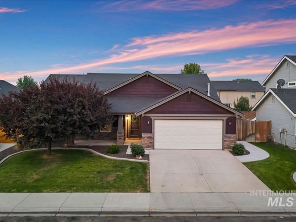 2264 N Greenville Ave, Kuna, ID 83634