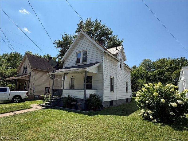 412 Iddings Avenue SE, Warren, OH 44483 Photo 2