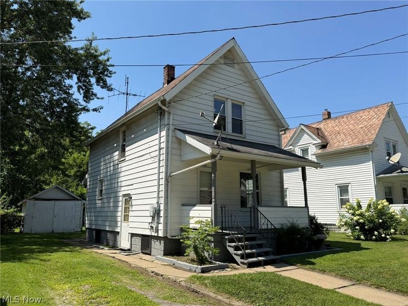 412 Iddings Avenue SE, Warren, OH 44483 Photo 3