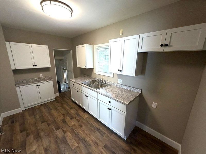 412 Iddings Avenue SE, Warren, OH 44483 Photo 9