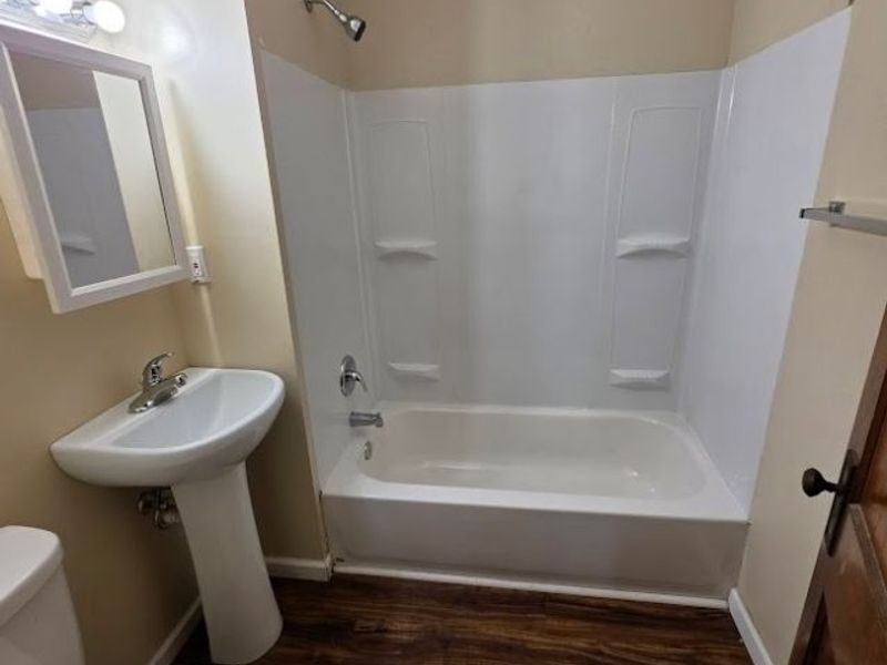 4100 Mapledale Avenue, Unit 2, Cleveland, OH 44109 Photo 9