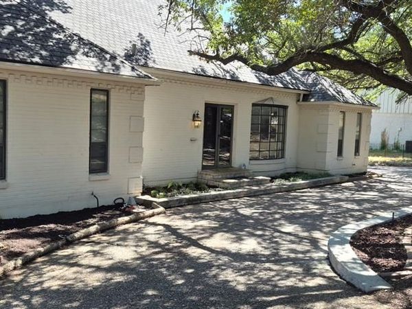 1909 Dakar Road E, Fort Worth, TX 76116