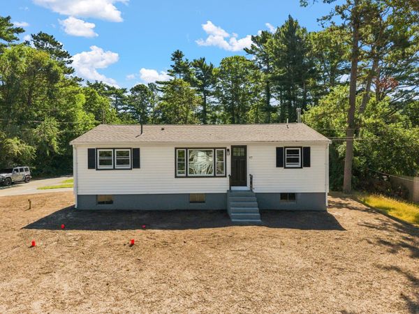 97 Plymouth Ave, Wareham, MA 02538