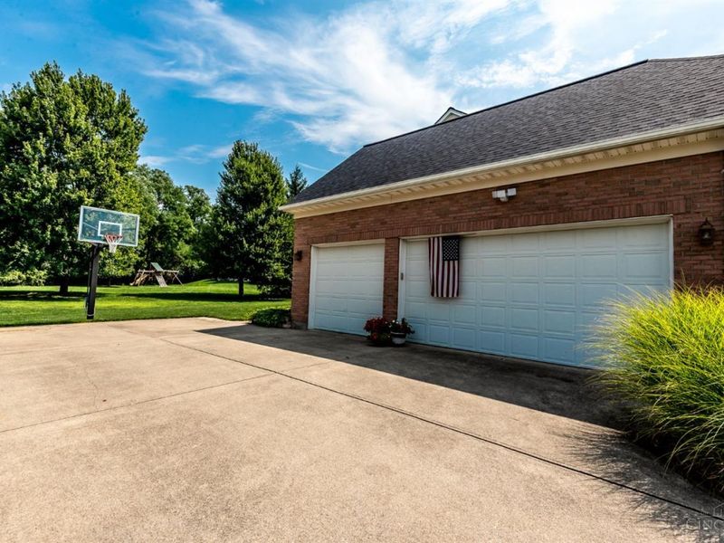 252 Links View Drive, Hamilton Township, OH 45039 Photo 58