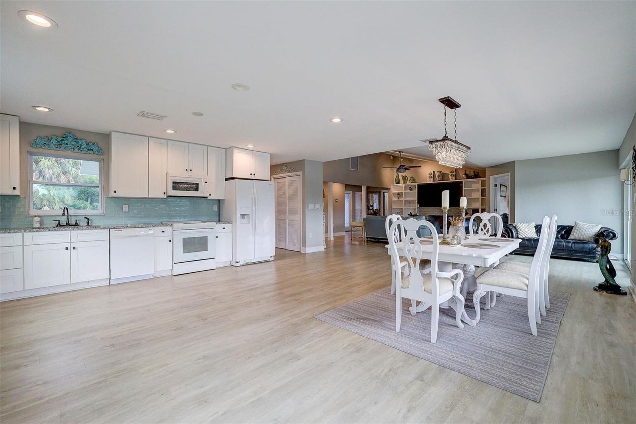 3214 N Seclusion Drive, Sarasota, FL 34239 Photo