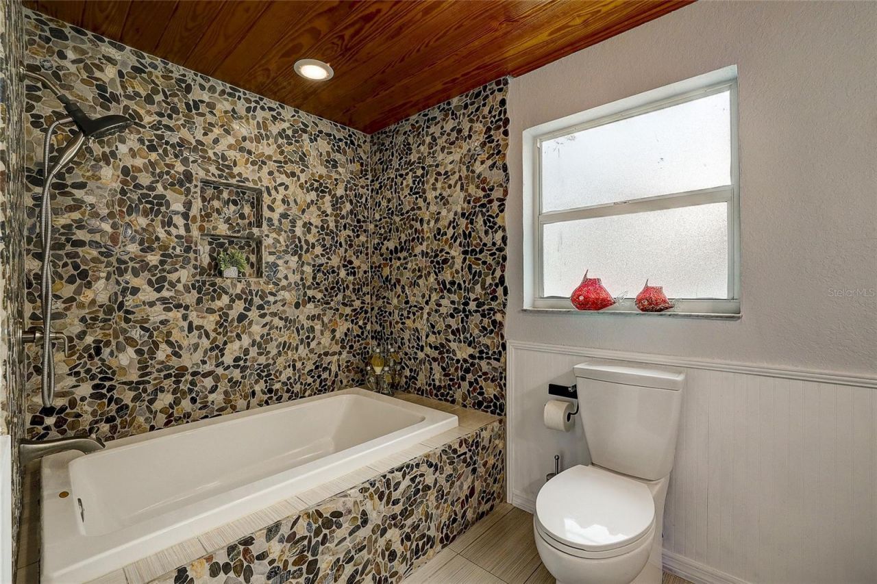 3214 N Seclusion Drive, Sarasota, FL 34239 Photo