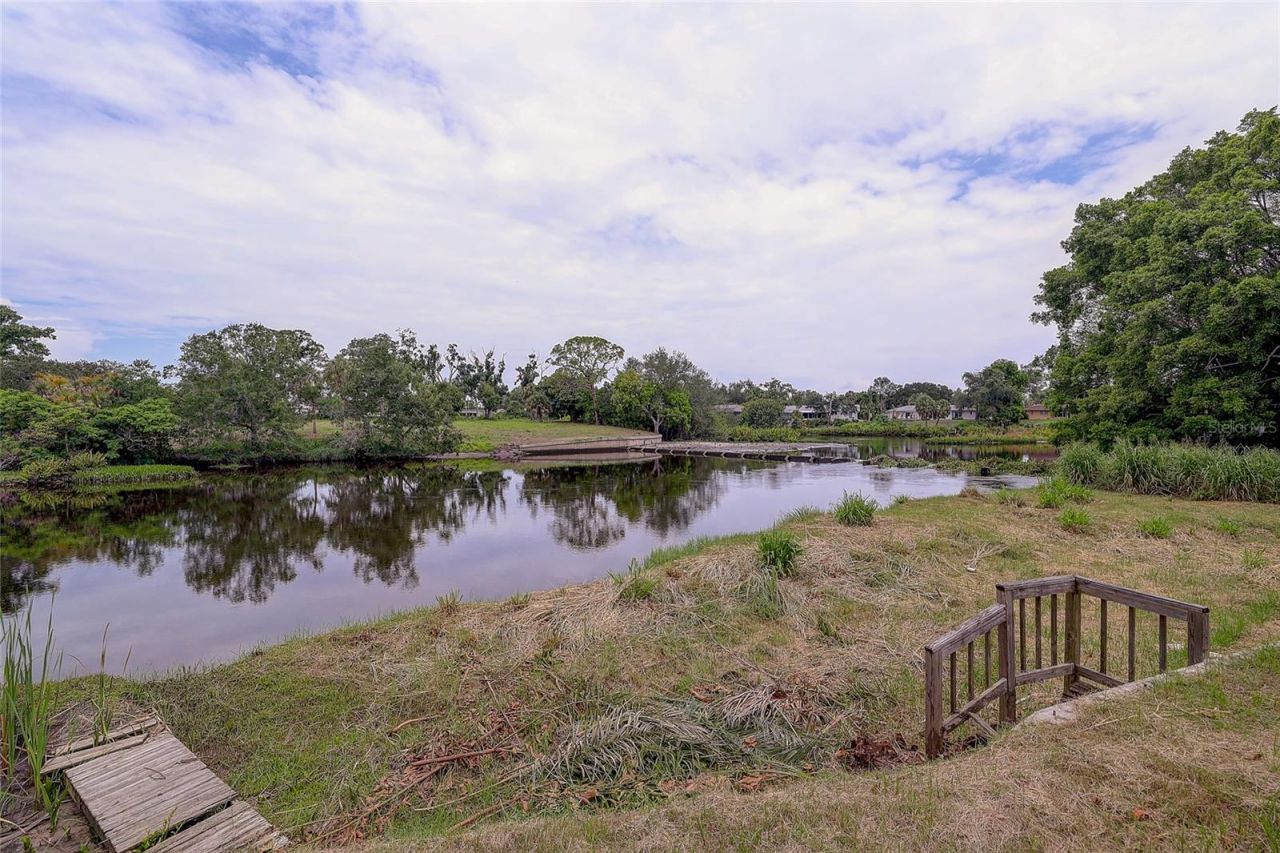 3214 N Seclusion Drive, Sarasota, FL 34239 Photo