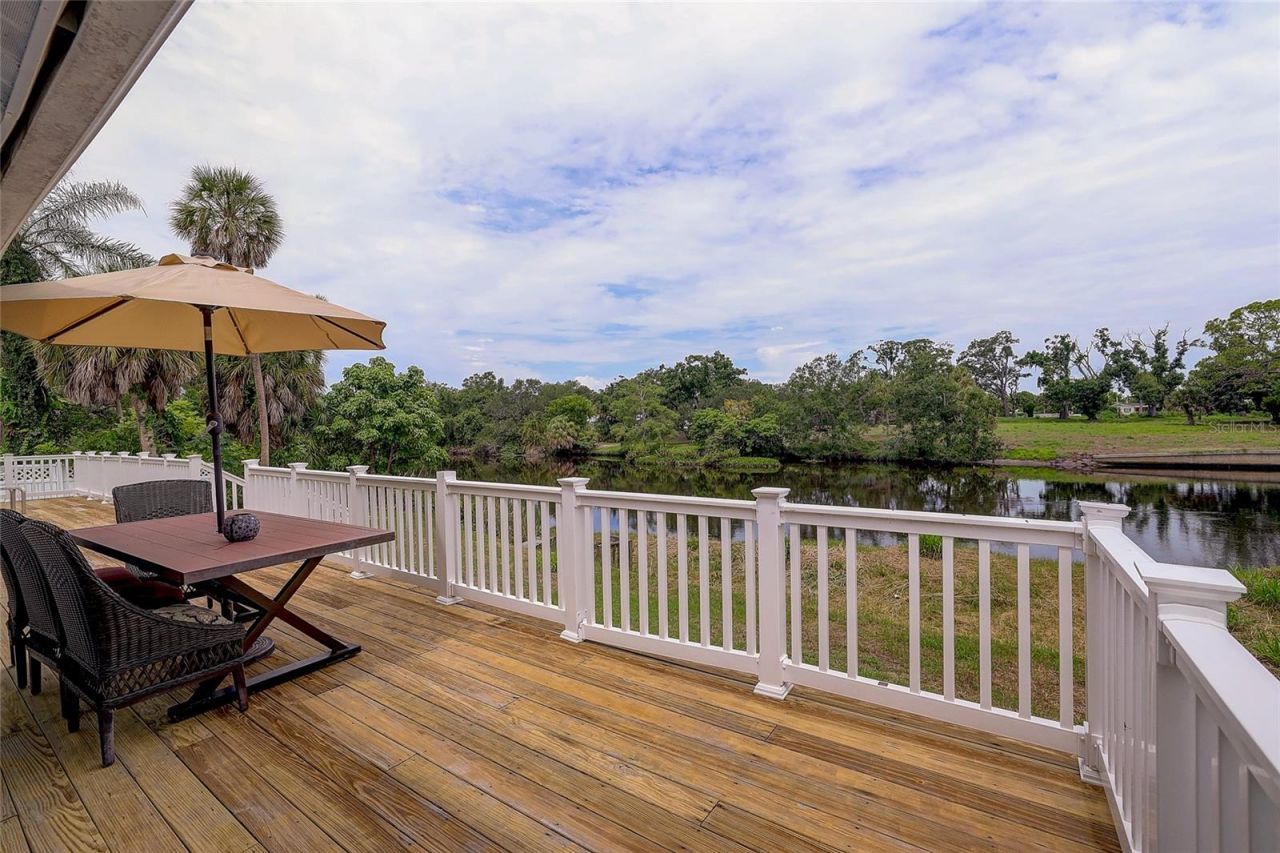 3214 N Seclusion Drive, Sarasota, FL 34239 Photo