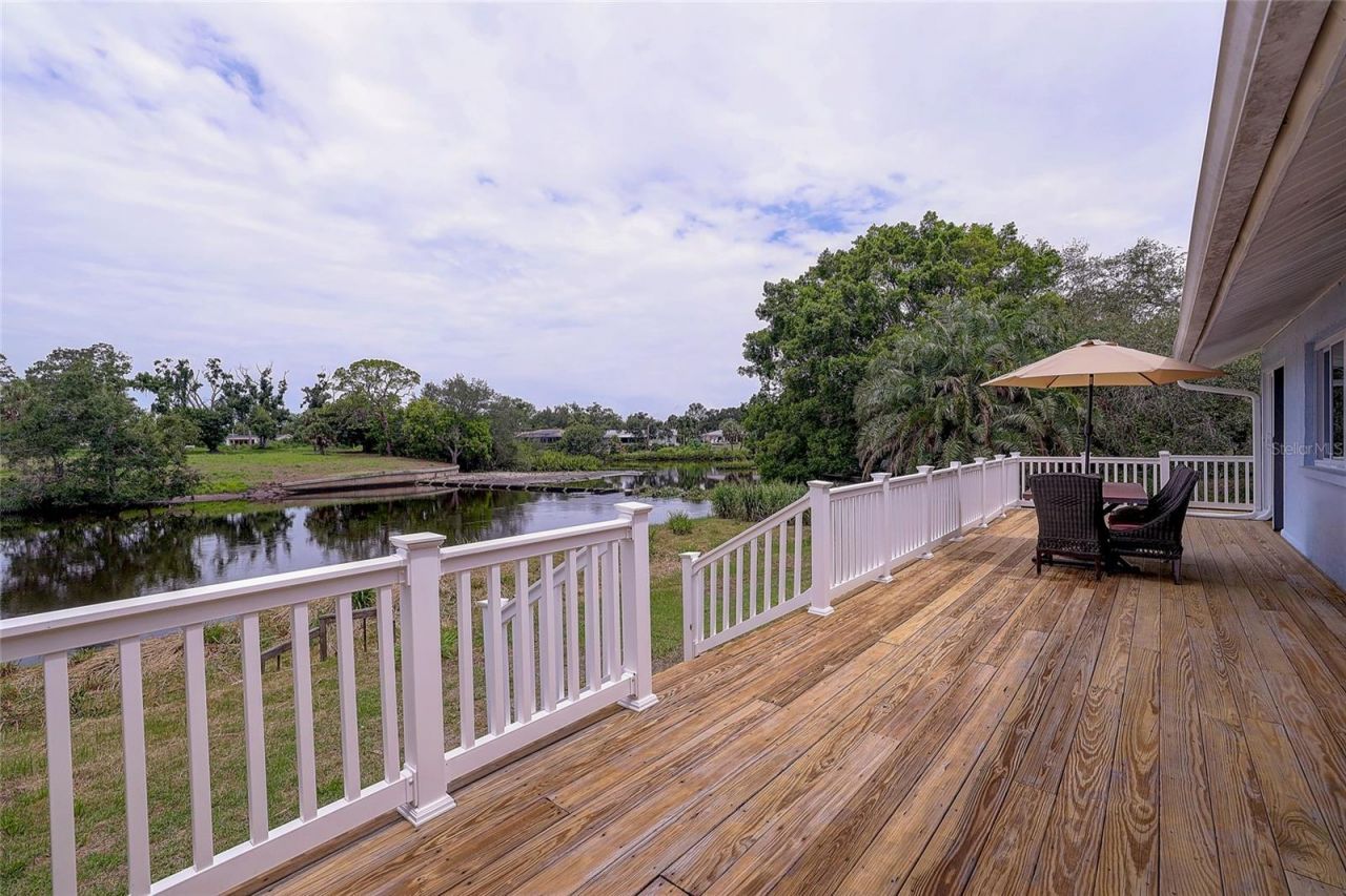 3214 N Seclusion Drive, Sarasota, FL 34239 Photo