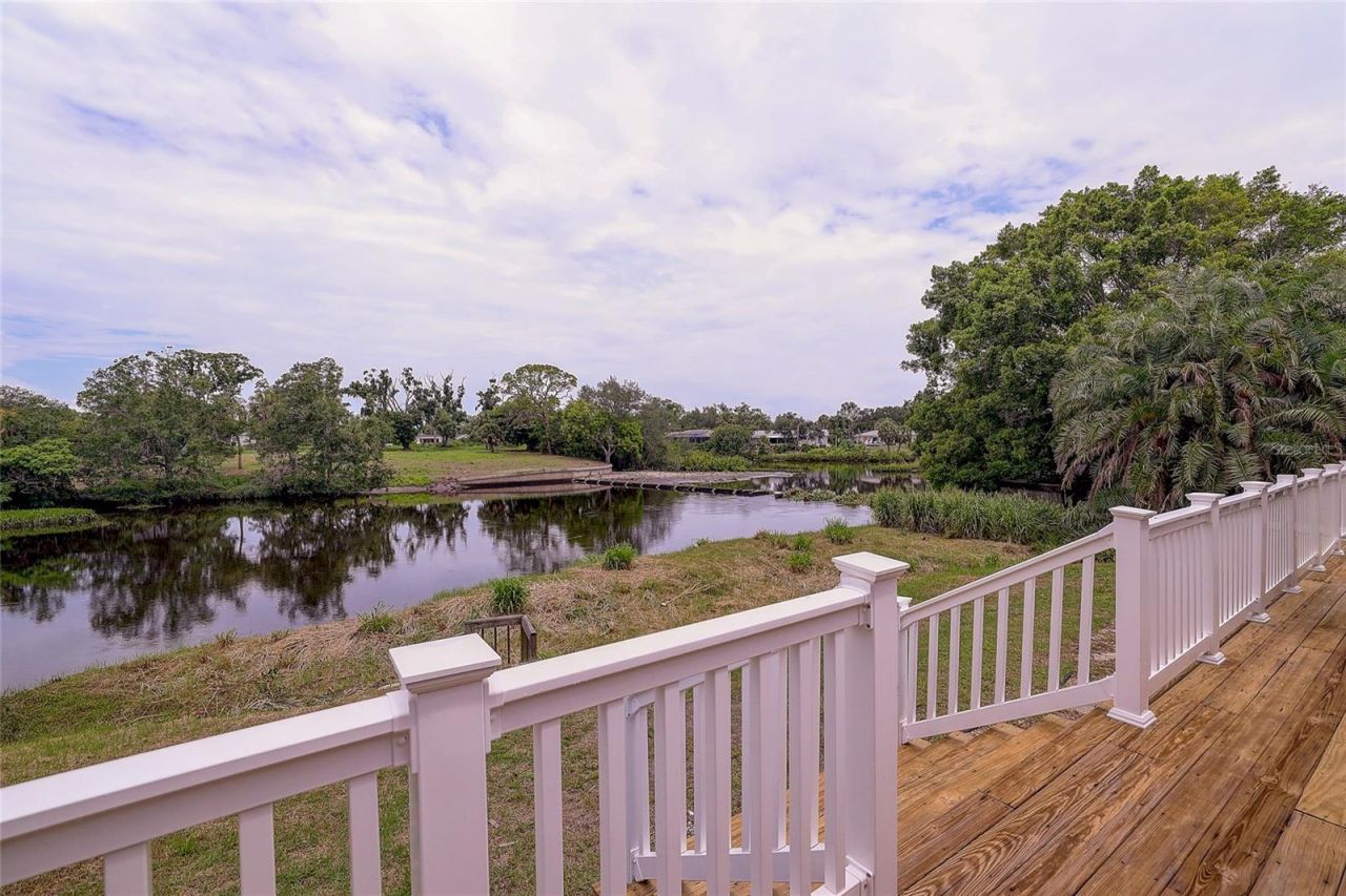 3214 N Seclusion Drive, Sarasota, FL 34239 Photo