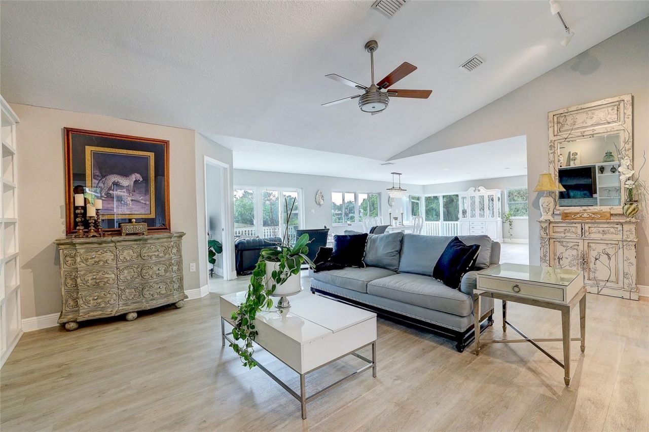 3214 N Seclusion Drive, Sarasota, FL 34239 Photo