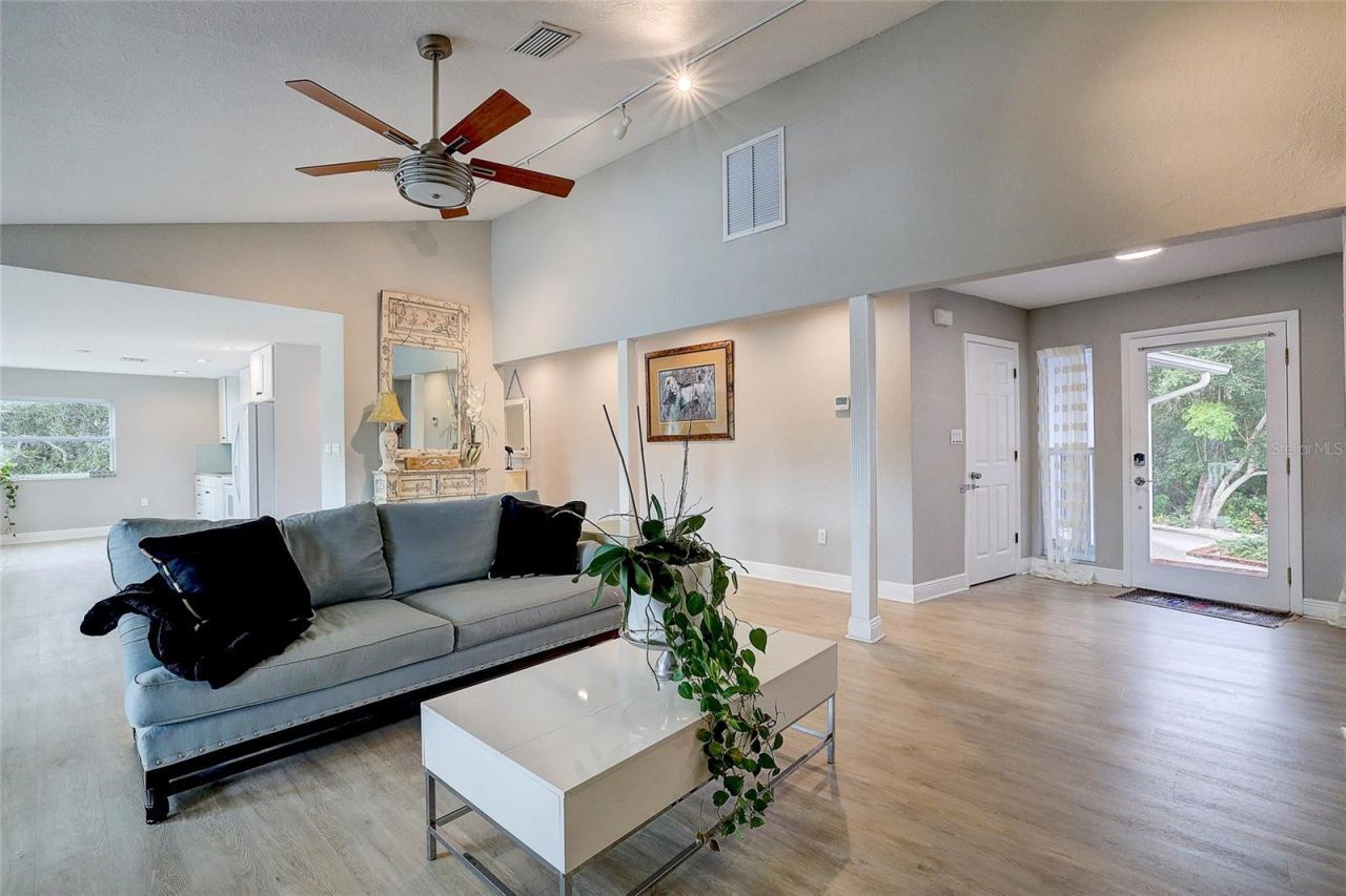 3214 N Seclusion Drive, Sarasota, FL 34239 Photo