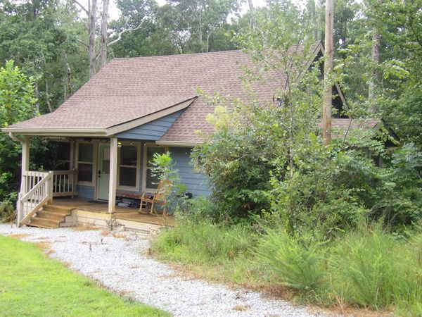 285 Tooley Trail Lane, Mc Ewen, TN 37101