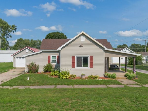 104 N Vine Street , Kennard, IN 47351