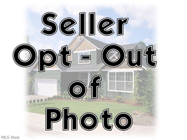 2121 Valley View Drive, Rocky River, OH 44116