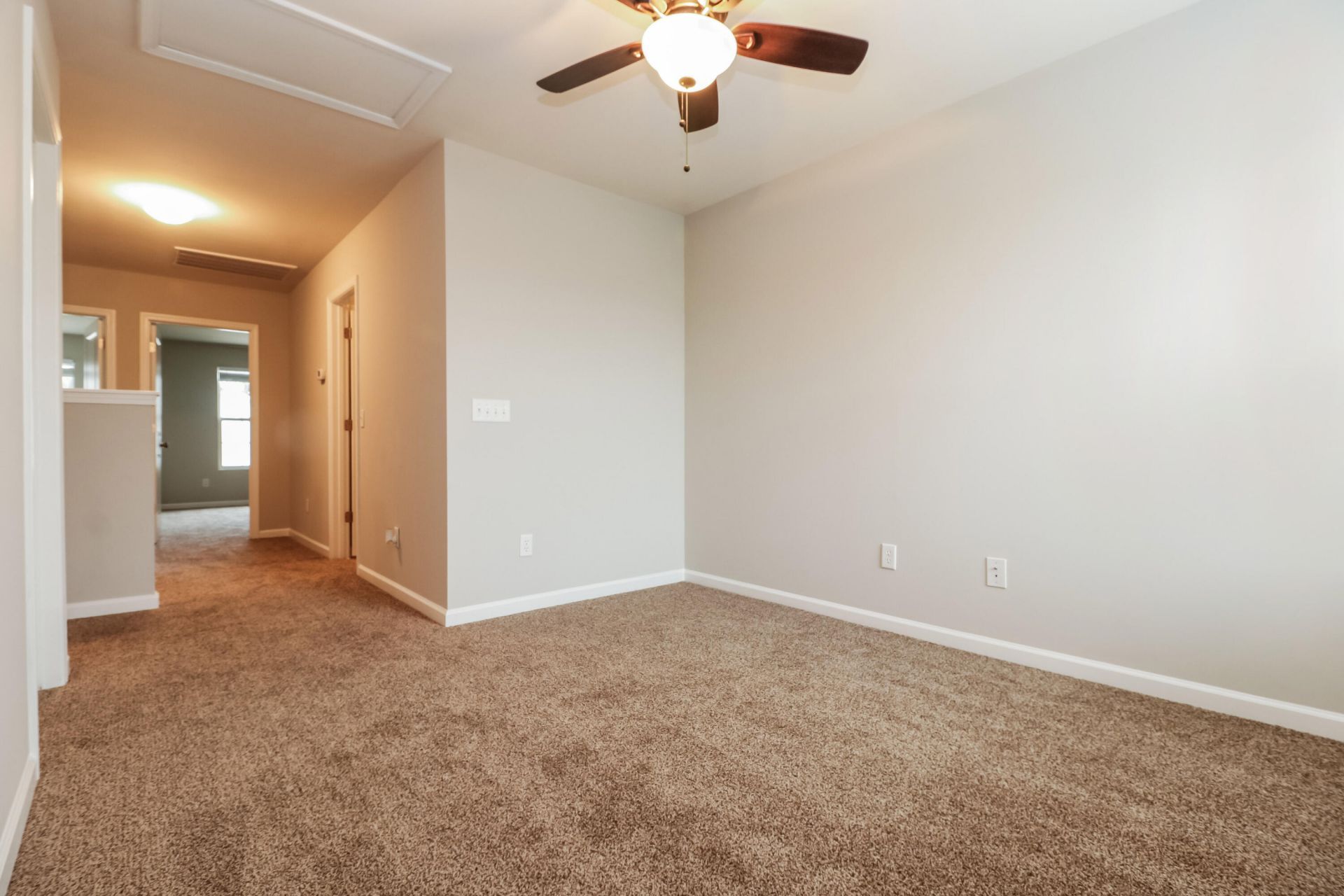 269 Cameron Street Photo 11