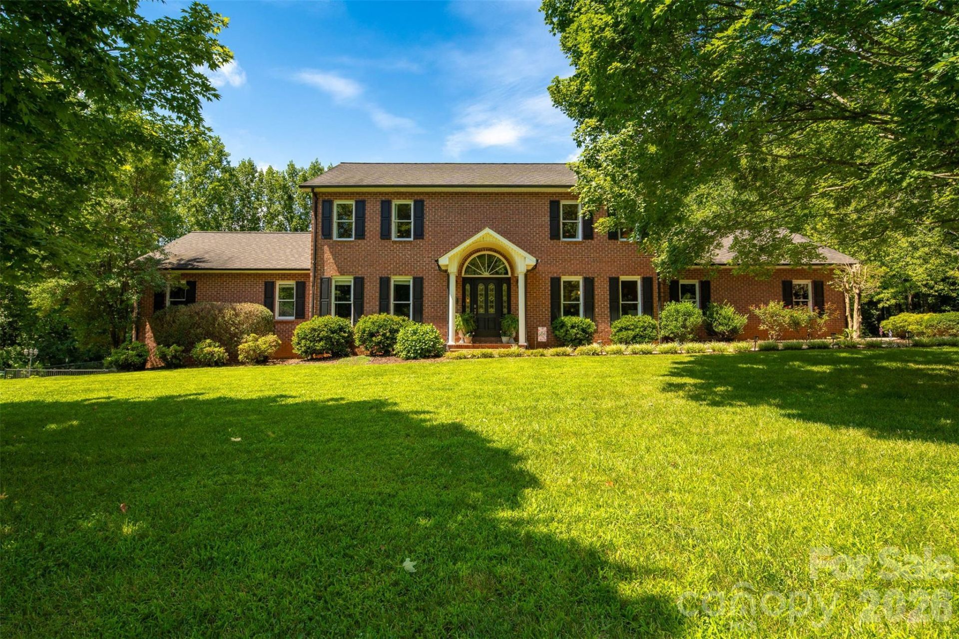 1413 Windemere Lane, Hickory, NC 28602 Main Photo