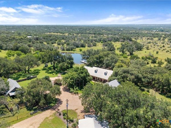 1533 Ranch Rd 1323, Johnson City, TX 78636