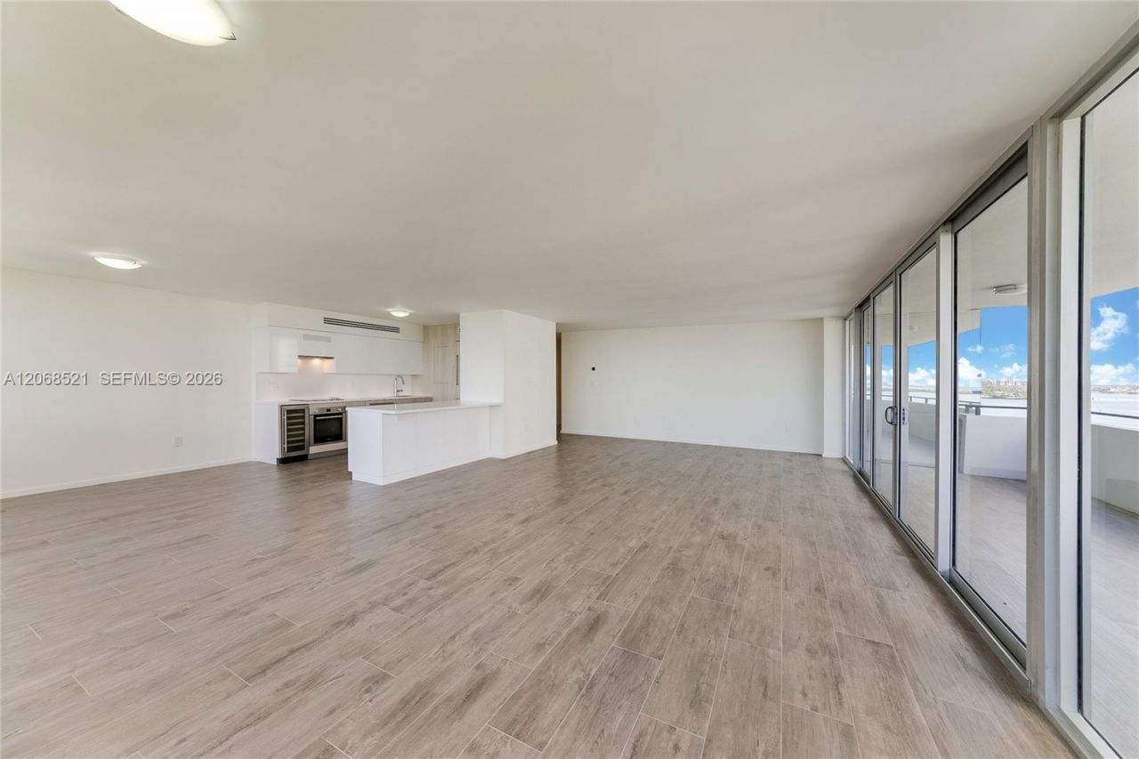 11 Island Ave, Unit 1111, Miami Beach, FL 33139 Photo