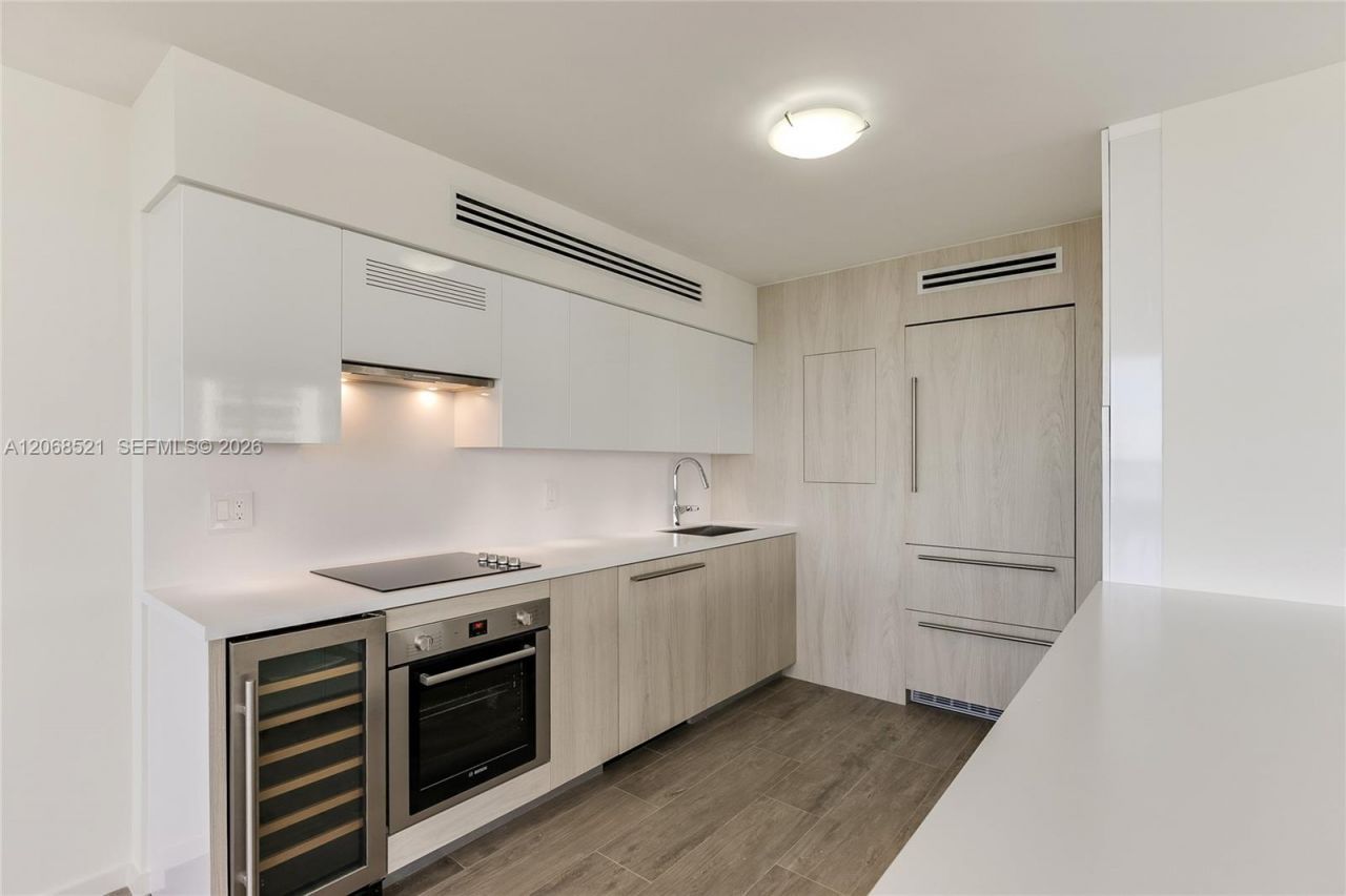 11 Island Ave, Unit 1111, Miami Beach, FL 33139 Photo